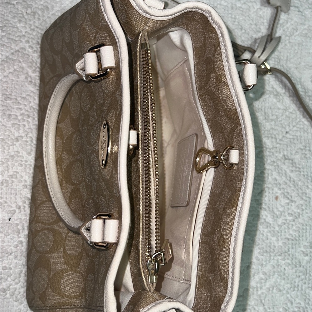 Coach Gold Signature Satchel Like New with Detachable Shoulder Strap - Picture 3 of 11